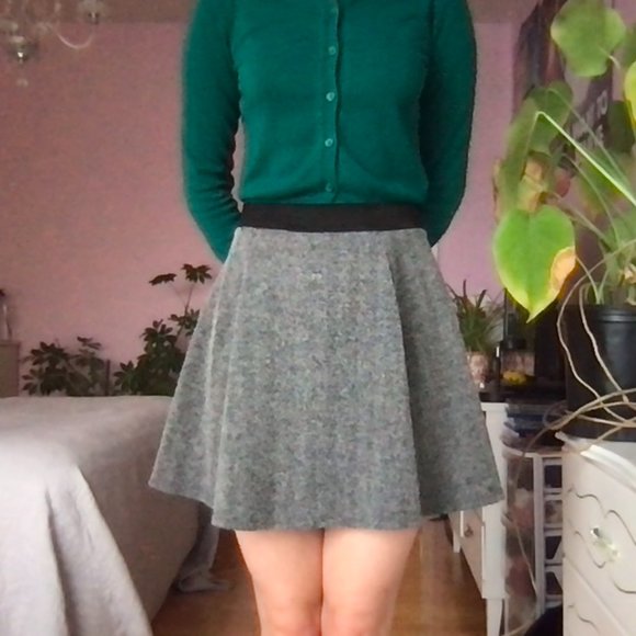 H&M Divided Black & White Skater Skirt Small - Picture 2 of 5